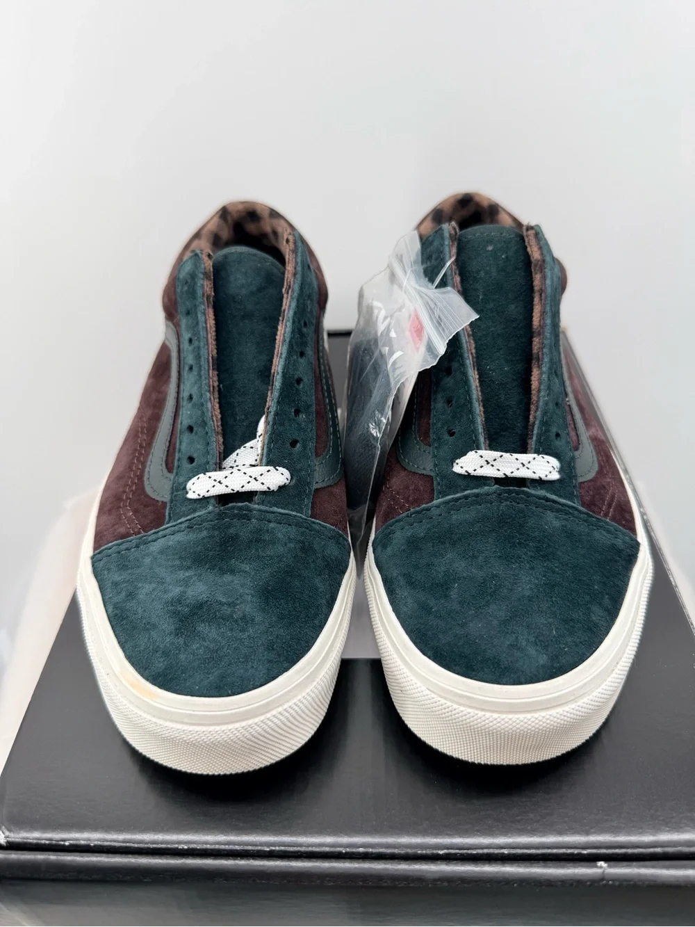 Vans Old School Suede Green/ Burgundy size 6.5M